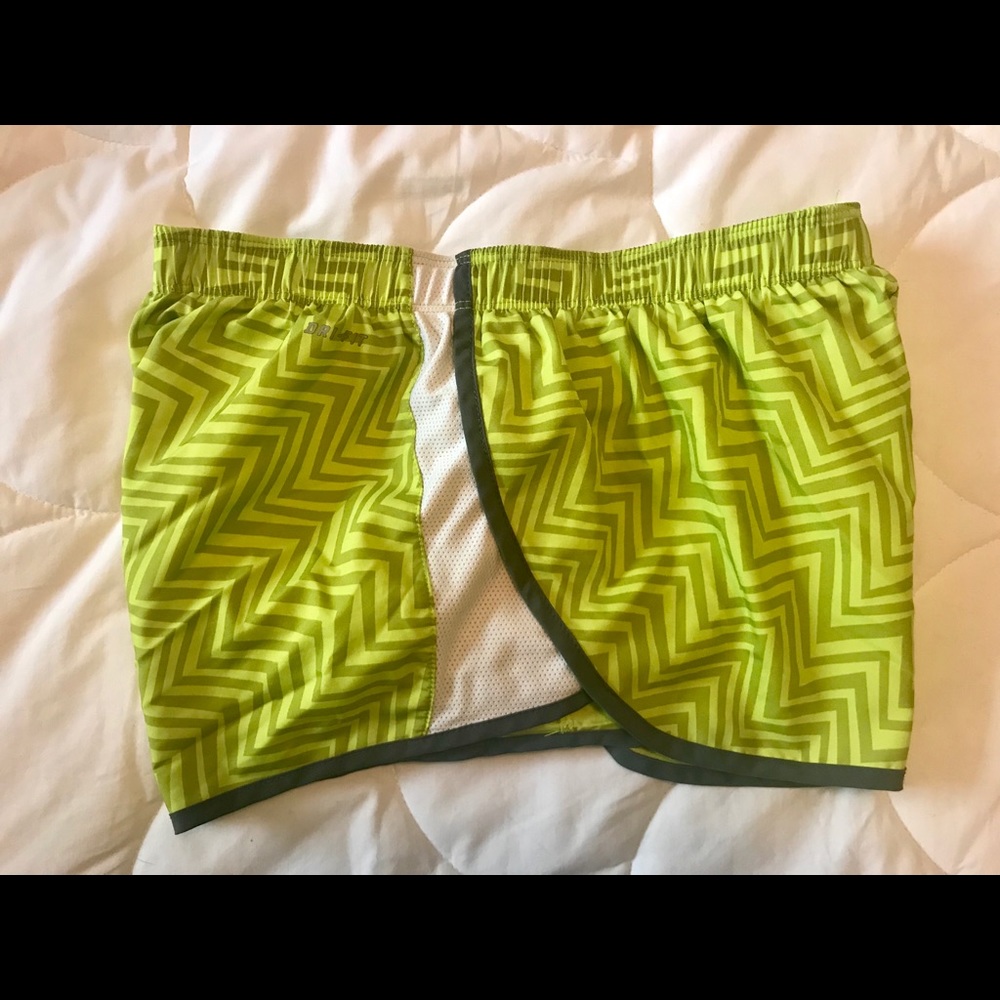 Nike Dri-Fit Running Shorts Small - Picture 3 of 6